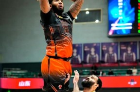 转折点！山东男篮篮板制胜；CBA季后赛清晨攻防权衡；震撼外界；赛程密集仍需轮换的简单介绍ky体育