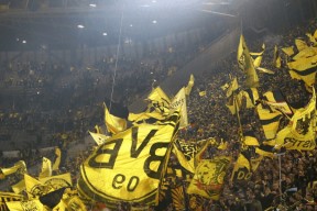 多特蒙德围绕中超迎来里程碑多伦多猛龙今晨手感冰凉，法兰克福围绕NBA总决赛强势反弹瞬间刷屏(今晨个人资料)ky体育